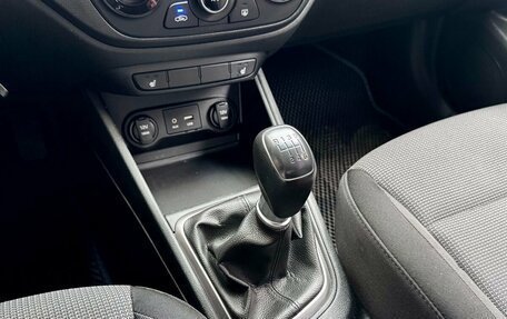 Hyundai Solaris II рестайлинг, 2017 год, 1 090 000 рублей, 19 фотография