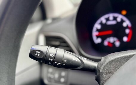 Hyundai Solaris II рестайлинг, 2017 год, 1 090 000 рублей, 15 фотография