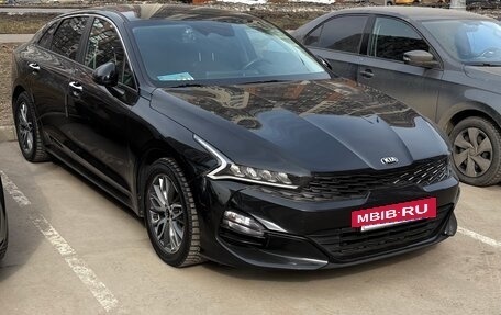 KIA K5, 2020 год, 2 500 000 рублей, 10 фотография