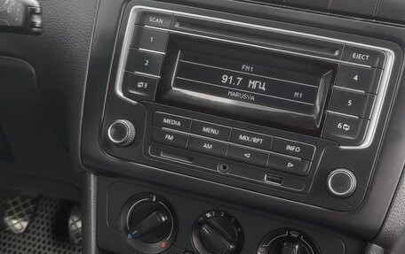 Volkswagen Polo VI (EU Market), 2011 год, 680 000 рублей, 6 фотография