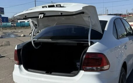 Volkswagen Polo VI (EU Market), 2018 год, 1 385 000 рублей, 3 фотография