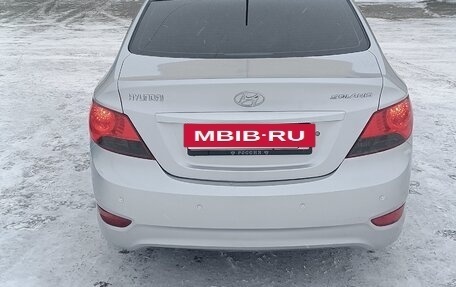 Hyundai Solaris II рестайлинг, 2012 год, 900 000 рублей, 2 фотография