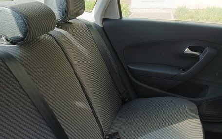 Volkswagen Polo VI (EU Market), 2013 год, 830 000 рублей, 15 фотография