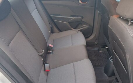 Hyundai Solaris II рестайлинг, 2018 год, 1 249 000 рублей, 8 фотография