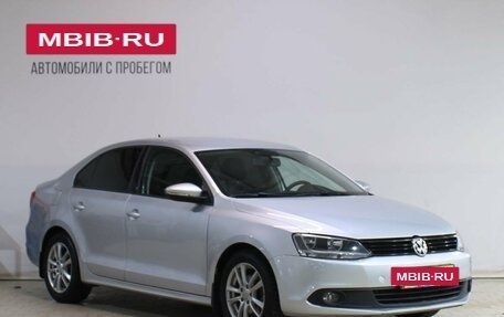 Volkswagen Jetta VI, 2012 год, 839 000 рублей, 3 фотография