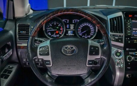 Toyota Land Cruiser 200, 2012 год, 4 000 000 рублей, 33 фотография