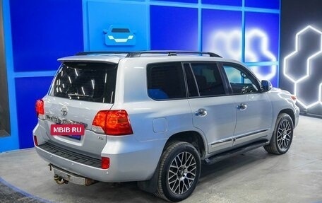 Toyota Land Cruiser 200, 2012 год, 4 000 000 рублей, 24 фотография