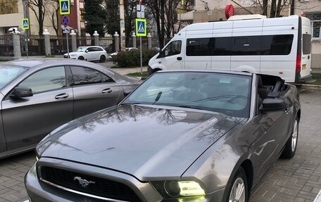 Ford Mustang VI рестайлинг, 2013 год, 1 500 000 рублей, 1 фотография