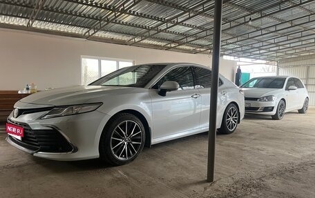Toyota Camry, 2018 год, 3 250 000 рублей, 1 фотография
