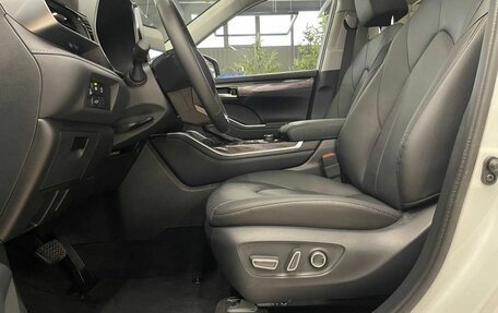 Toyota Highlander, 2026 год, 5 850 000 рублей, 16 фотография