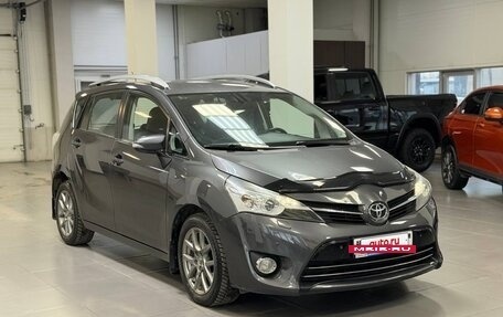 Toyota Verso I, 2013 год, 1 475 000 рублей, 7 фотография