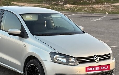 Volkswagen Polo VI (EU Market), 2013 год, 890 000 рублей, 3 фотография