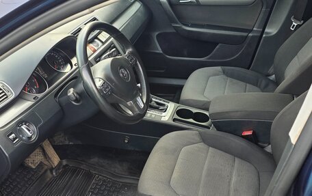 Volkswagen Passat B7, 2011 год, 945 000 рублей, 14 фотография