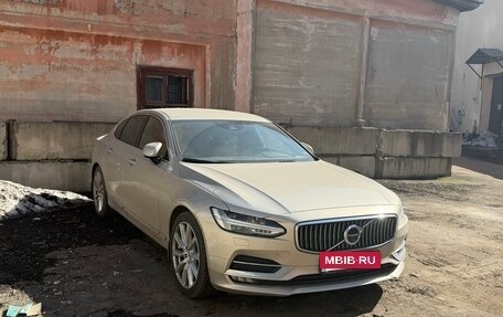 Volvo S90 II рестайлинг, 2017 год, 2 550 000 рублей, 2 фотография