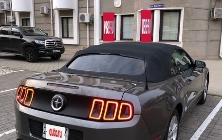 Ford Mustang VI рестайлинг, 2013 год, 1 500 000 рублей, 9 фотография