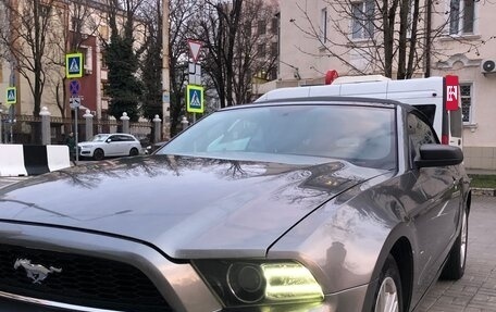 Ford Mustang VI рестайлинг, 2013 год, 1 500 000 рублей, 5 фотография