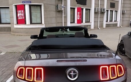 Ford Mustang VI рестайлинг, 2013 год, 1 500 000 рублей, 13 фотография