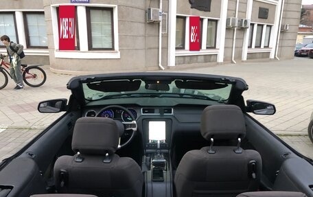 Ford Mustang VI рестайлинг, 2013 год, 1 500 000 рублей, 18 фотография