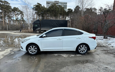 Hyundai Solaris II рестайлинг, 2018 год, 780 000 рублей, 3 фотография