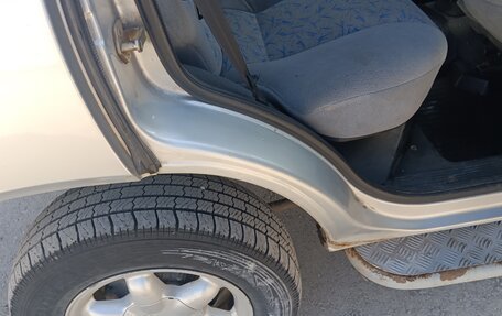 Chevrolet Niva I рестайлинг, 2004 год, 295 000 рублей, 9 фотография