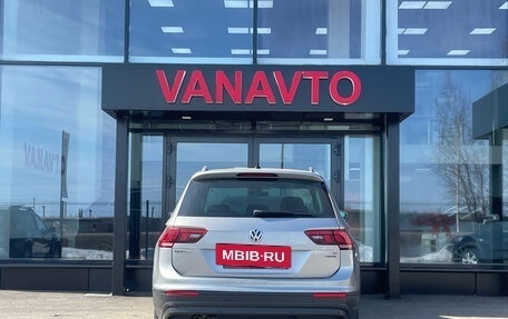 Volkswagen Tiguan II, 2017 год, 2 420 000 рублей, 24 фотография