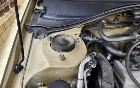 Toyota Avensis III рестайлинг, 2001 год, 810 000 рублей, 11 фотография