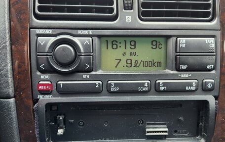 Toyota Avensis III рестайлинг, 2001 год, 810 000 рублей, 14 фотография