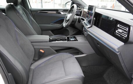 Volkswagen Tiguan, 2026 год, 5 300 000 рублей, 16 фотография