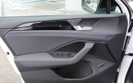 Volkswagen Tiguan, 2026 год, 5 300 000 рублей, 15 фотография