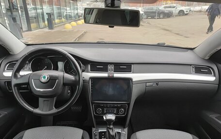 Skoda Superb III рестайлинг, 2012 год, 1 099 800 рублей, 17 фотография