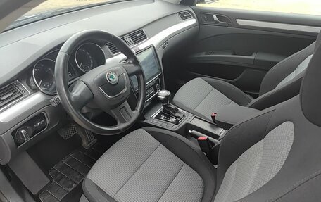 Skoda Superb III рестайлинг, 2012 год, 1 099 800 рублей, 20 фотография