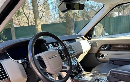 Land Rover Range Rover IV рестайлинг, 2018 год, 6 300 000 рублей, 10 фотография
