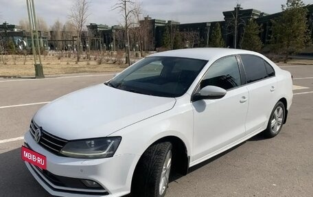 Volkswagen Jetta VI, 2016 год, 1 250 000 рублей, 2 фотография