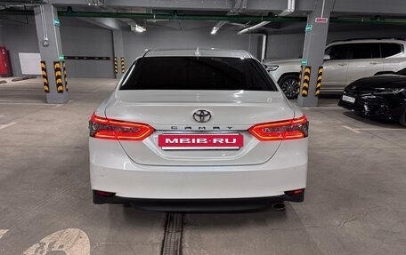 Toyota Camry, 2019 год, 2 500 000 рублей, 4 фотография