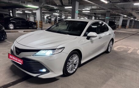 Toyota Camry, 2019 год, 2 500 000 рублей, 2 фотография