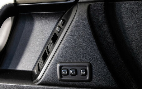 Toyota Land Cruiser Prado 150 рестайлинг 2, 2017 год, 4 999 000 рублей, 24 фотография