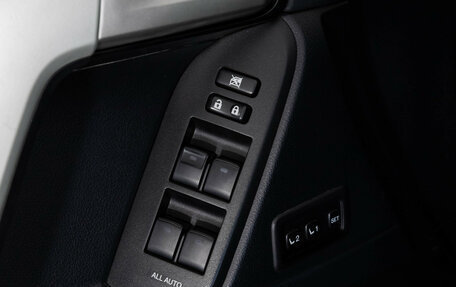 Toyota Land Cruiser Prado 150 рестайлинг 2, 2017 год, 4 999 000 рублей, 25 фотография