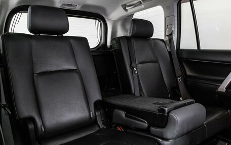 Toyota Land Cruiser Prado 150 рестайлинг 2, 2017 год, 4 999 000 рублей, 29 фотография