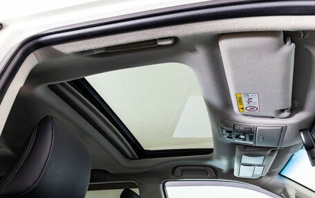 Toyota Land Cruiser Prado 150 рестайлинг 2, 2017 год, 4 999 000 рублей, 31 фотография