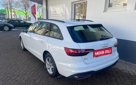 Audi A4, 2022 год, 3 200 000 рублей, 2 фотография