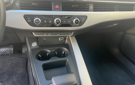 Audi A4, 2022 год, 3 200 000 рублей, 15 фотография