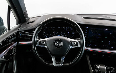 Volkswagen Touareg III, 2019 год, 4 099 000 рублей, 14 фотография