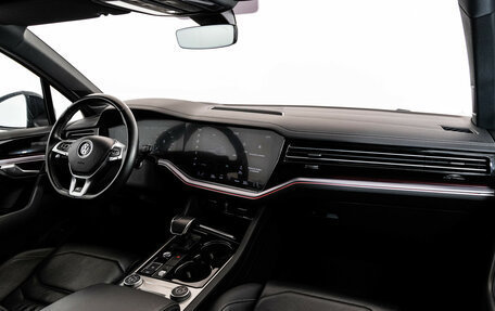 Volkswagen Touareg III, 2019 год, 4 099 000 рублей, 12 фотография