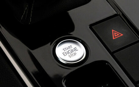 Volkswagen Touareg III, 2019 год, 4 099 000 рублей, 18 фотография