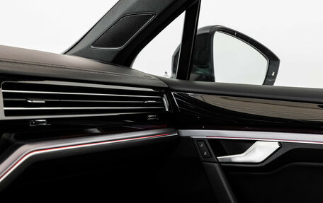 Volkswagen Touareg III, 2019 год, 4 099 000 рублей, 17 фотография