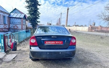 Ford Focus II рестайлинг, 2005 год, 650 000 рублей, 1 фотография