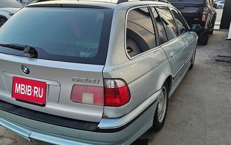 BMW 5 серия, 1999 год, 670 000 рублей, 3 фотография