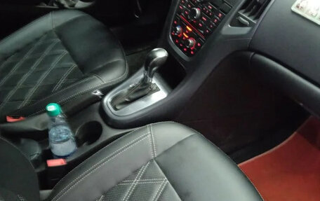 Opel Astra J, 2013 год, 760 000 рублей, 8 фотография