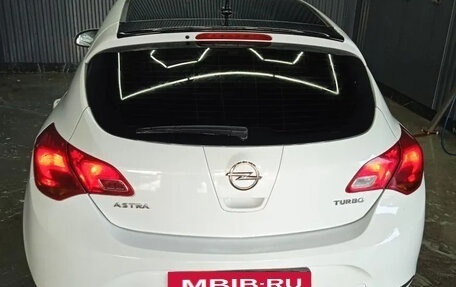 Opel Astra J, 2013 год, 760 000 рублей, 4 фотография