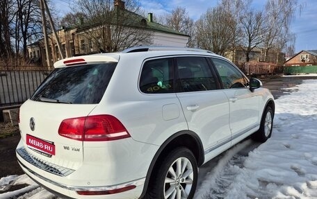Volkswagen Touareg III, 2015 год, 2 500 000 рублей, 9 фотография